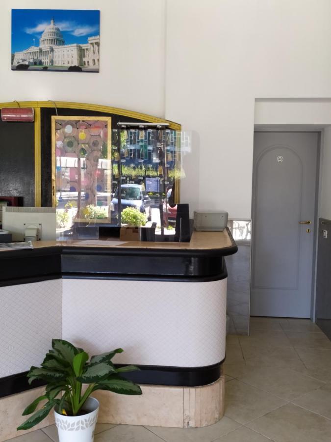 Hotel Madonna Del Pino Cervia Exteriér fotografie