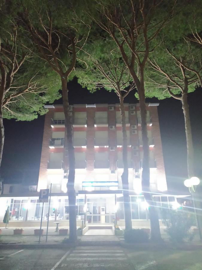 Hotel Madonna Del Pino Cervia Exteriér fotografie