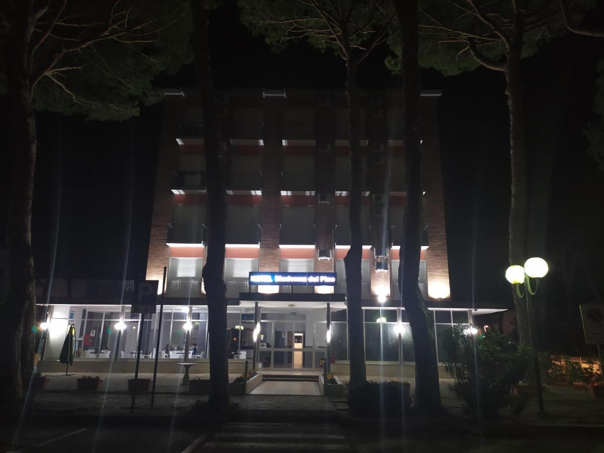 Hotel Madonna Del Pino Cervia Exteriér fotografie